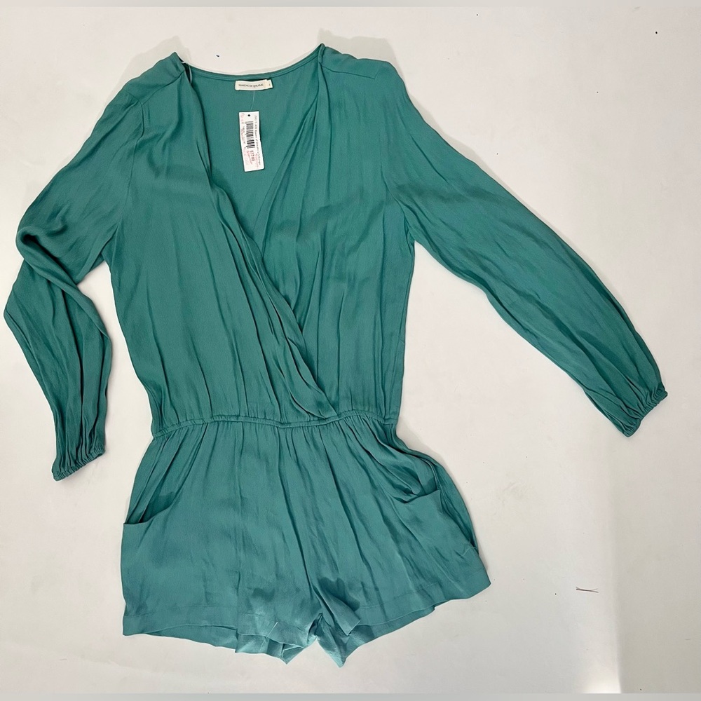 New makers of dreams teal open crossover front shorts romper size small